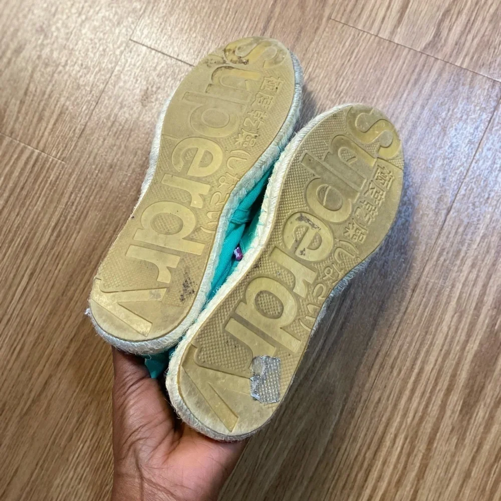 Superdry green flat
